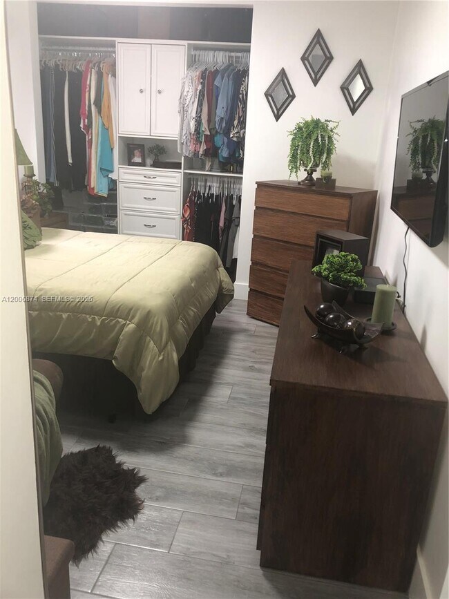 Building Photo - 1155 NW 123rd Ct