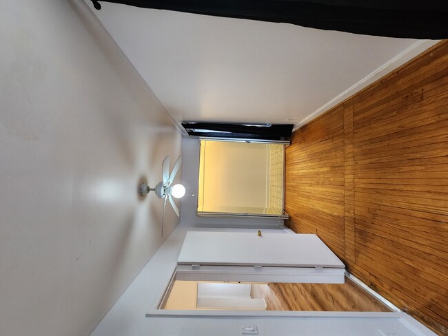 Building Photo - 3714 S Paulina St