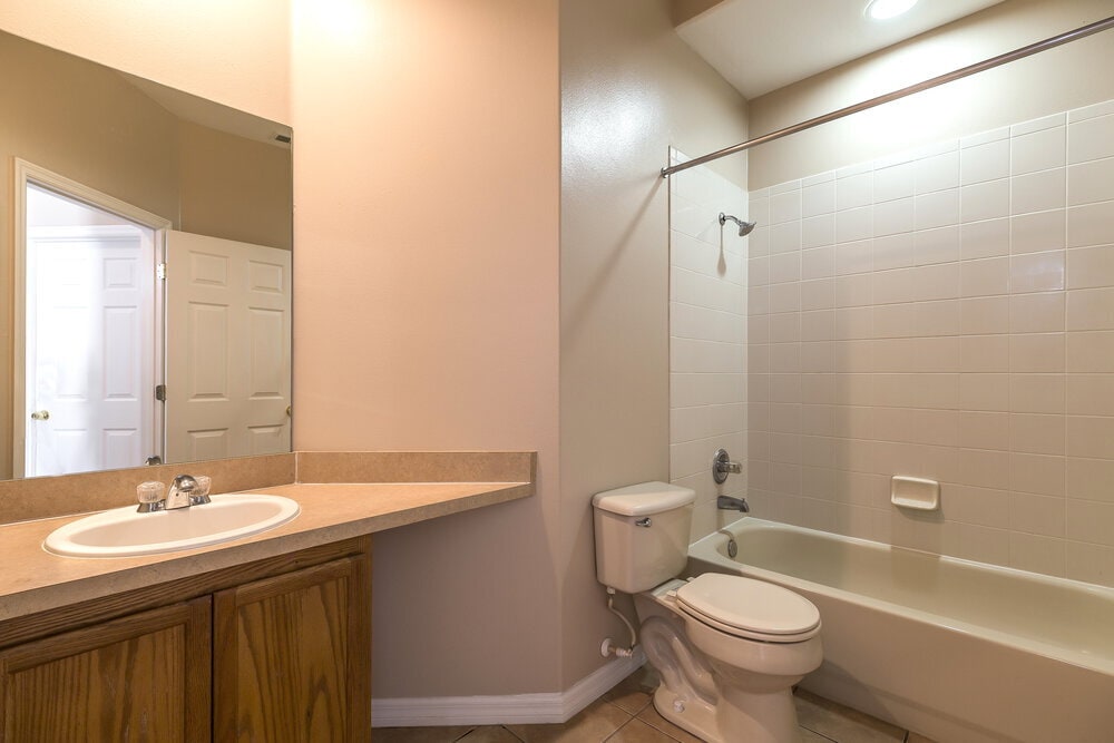 Building Photo - 1342 Sun Meadow Dr