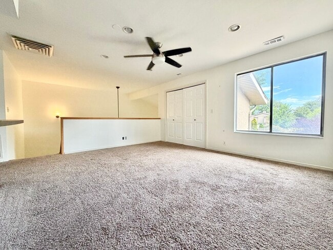 Building Photo - 8758 Oak Park Cir