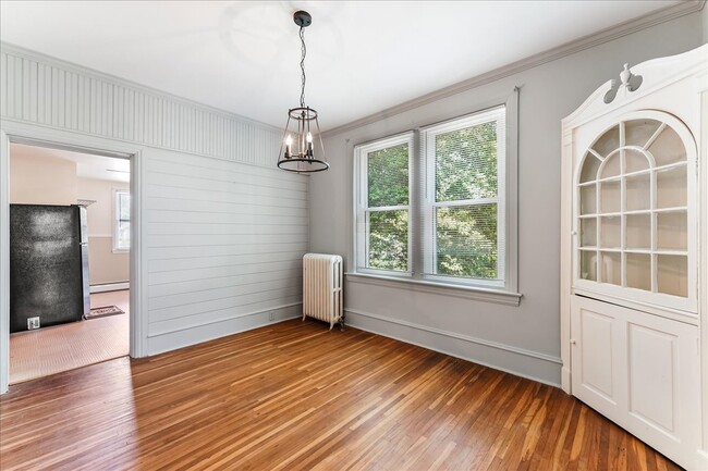 Dining Room - 909 10th Ave