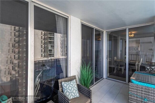 Building Photo - 1010 S Ocean Blvd