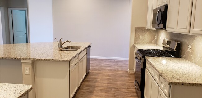 Building Photo - 6206 Blue Coast Ln