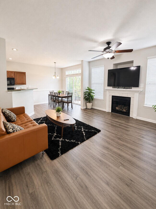 Building Photo - 10905 Lemongrass Dr