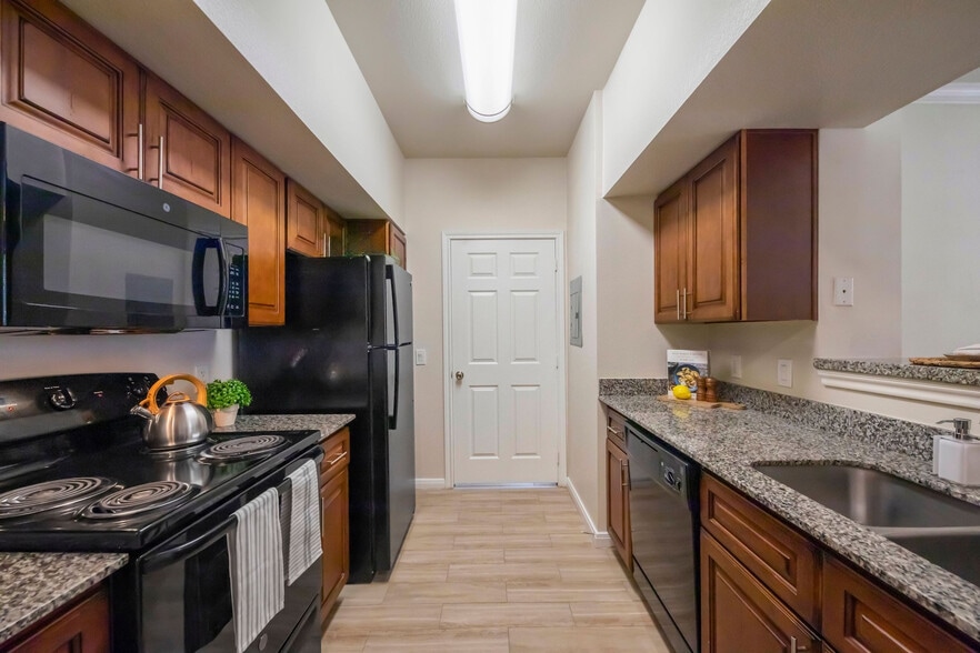 Building Photo - The Commons at Vintage Park