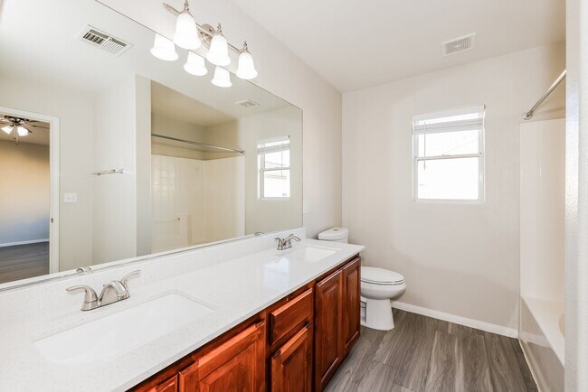 Building Photo - 6510 Abbey Door Ct