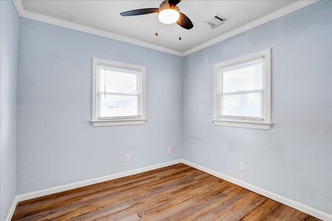 Building Photo - 3 Bed Apartment in North Middletown