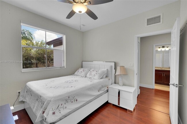 Building Photo - 11467 NW 76th St