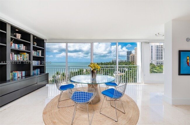 Building Photo - 613 Ocean Dr