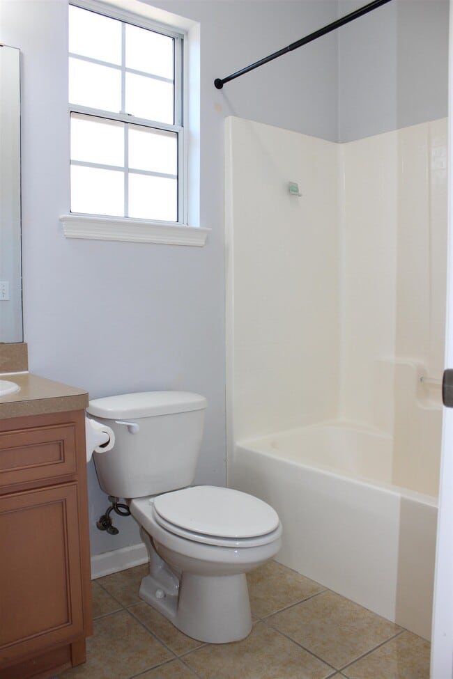 Building Photo - 682 Brooke Hampton Dr