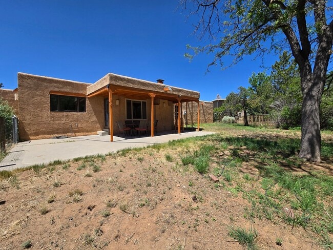 Building Photo - Turnkey Barranca Mesa Cul-de-sac Home