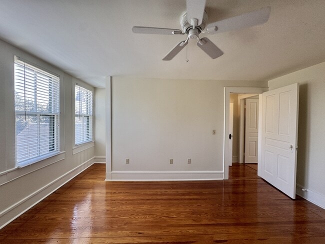 Building Photo - 506 Mayes Ave