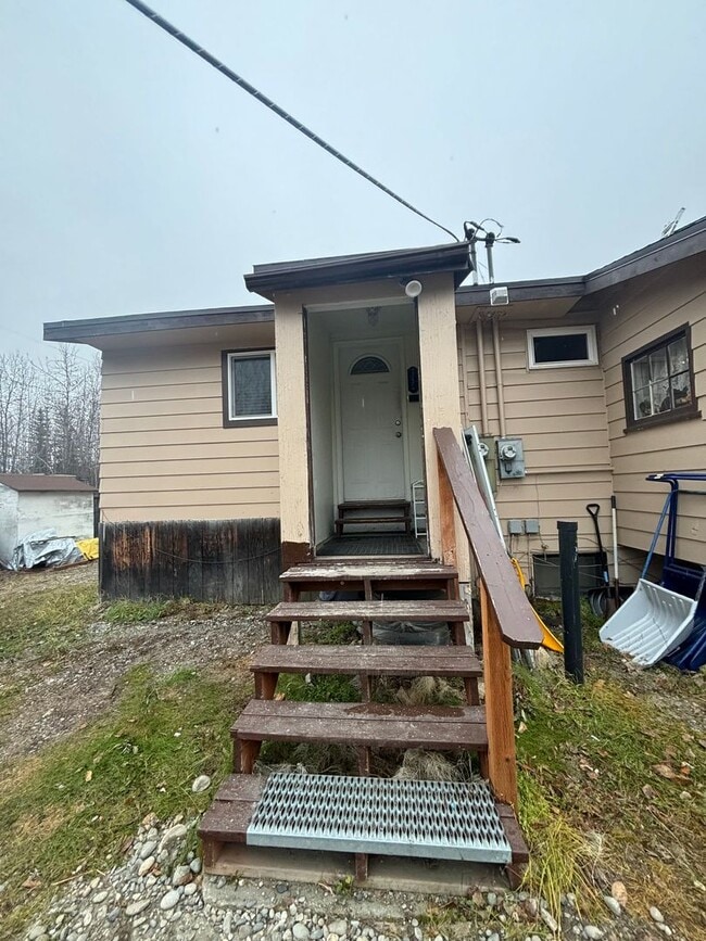 Building Photo - All utilities included 1 bedroom furnished...