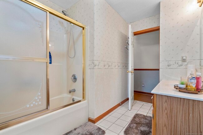 Building Photo - 33 Big Spruce Ln