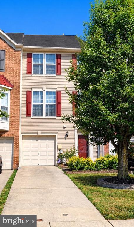 Building Photo - 4302 Begonia Dr