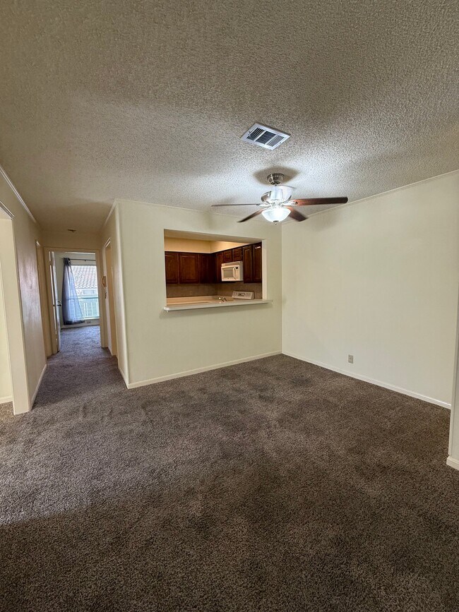 Building Photo - 7738 Chambers Rd