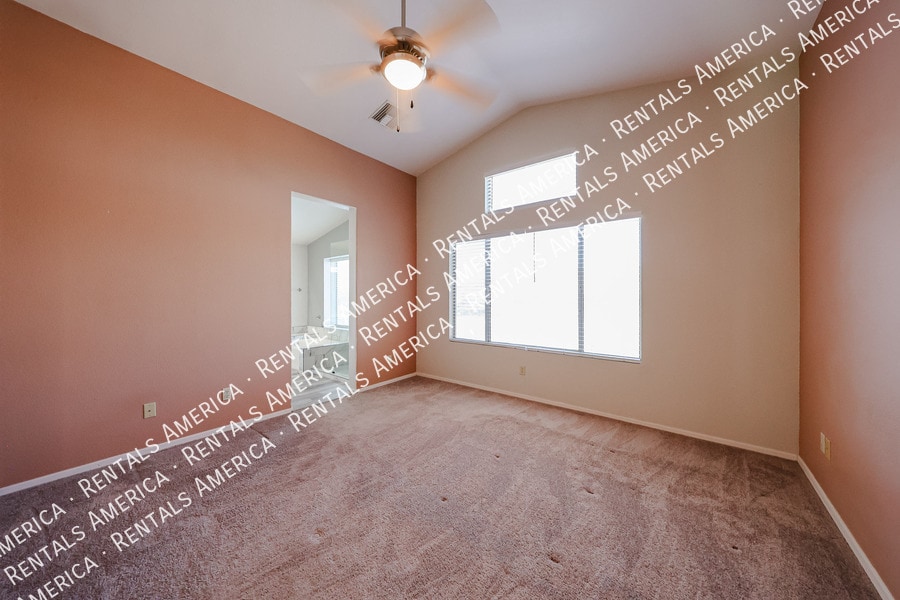 Building Photo - 6101 W Whispering Wind Dr