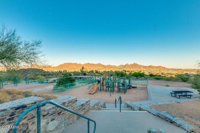 Building Photo - 10415 N 10th St