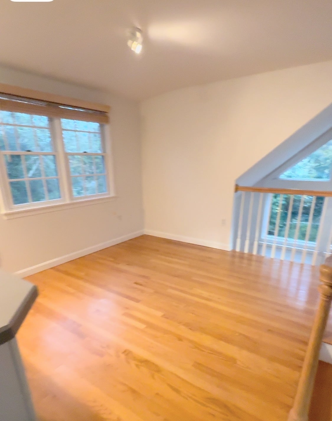 Building Photo - 94 Country Club Dr