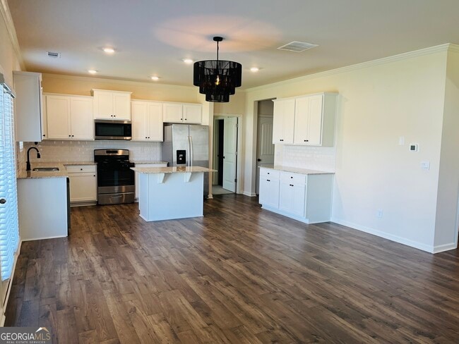 Building Photo - 910 Sly Fox Run