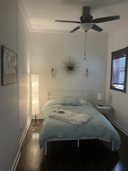 Bedroom 1 - 3046 N Leavitt St