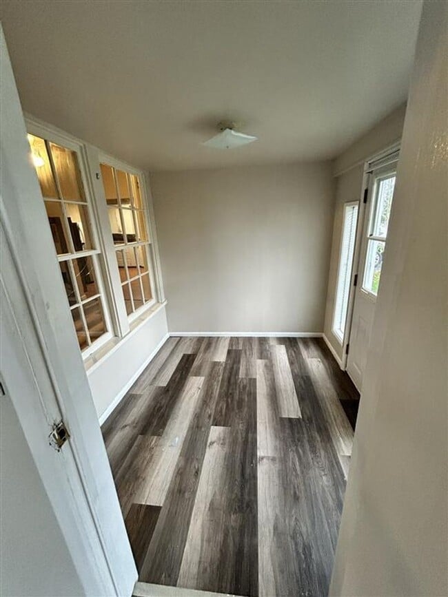 Building Photo - 3 Bedroom, 1 Bathroom House in Lynden