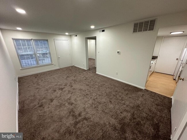 Building Photo - 159 Oberlin Terrace