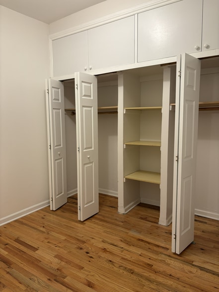 Dressing Room - 129 Saint Marks Pl