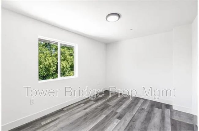 Building Photo - 2409 Cava Ct