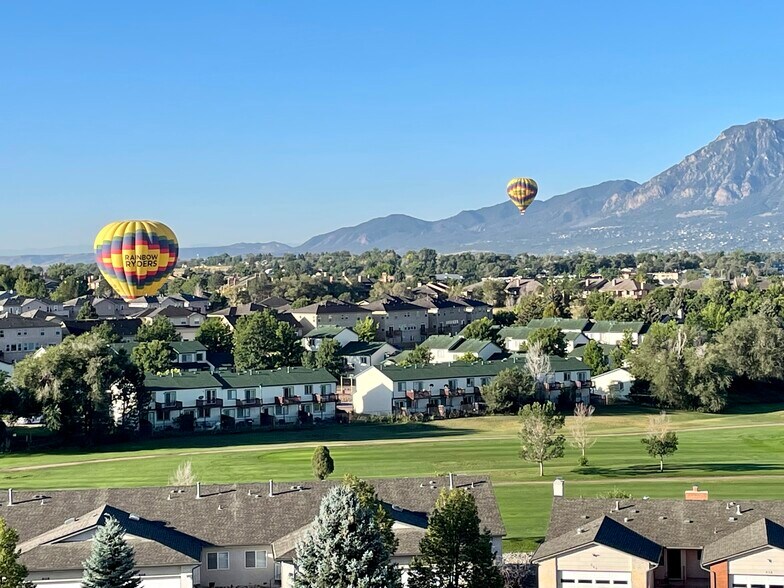 Building Photo - 411 Lakewood Cir