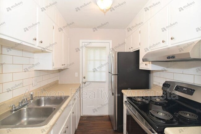 Building Photo - 1604 Johns Rd