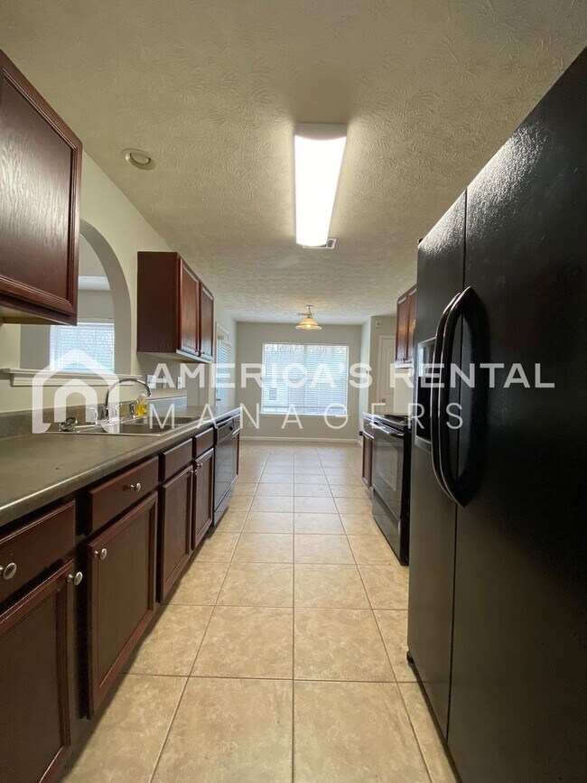 Building Photo - Home for Rent in Montgomery with Fenced in Backyard!!! New LVP Flooring! View with 48 Hours Notic...