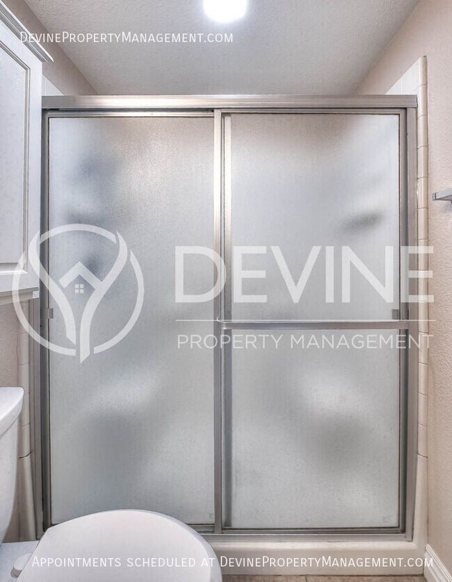 Building Photo - 7338 Greenhaven-Unit 66