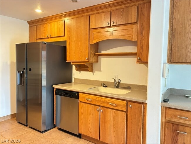 Building Photo - 5028 Starfinder Ave