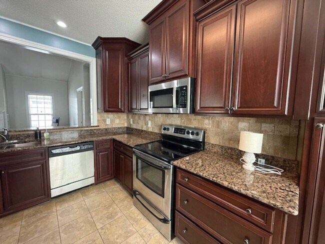 Building Photo - 5026 Greyfield Pl N