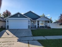 Building Photo - COMING SOON !!! 3 Bed 2 Bath 1500 Sq/Ft home just 10 minutes west of Spokane