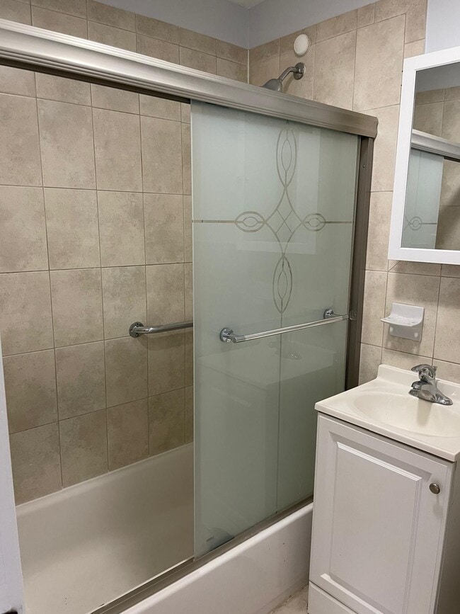 Building Photo - 10729 104th St