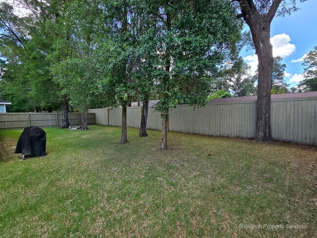 Building Photo - 1757 SW 72nd CIR