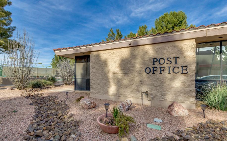 Building Photo - 1870 E Indian Wells Dr