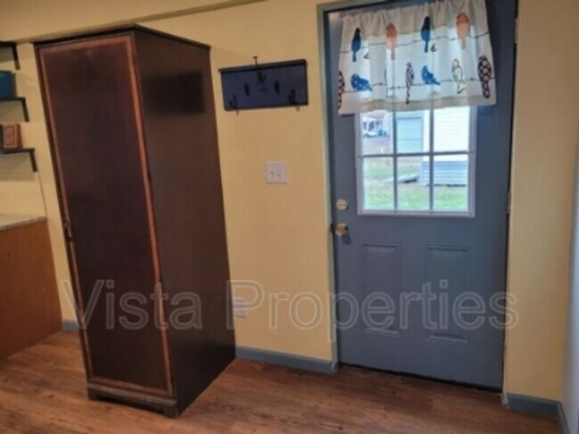 Building Photo - 40216