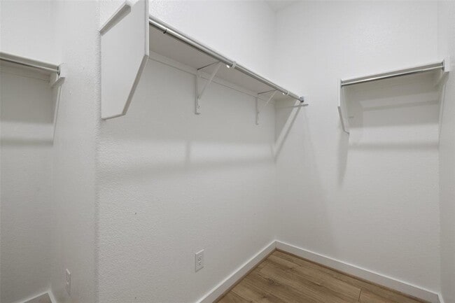Building Photo - 22609 Bristlegrass Ln