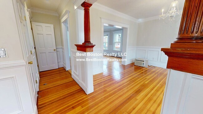 Building Photo - 11 Stanley Ave