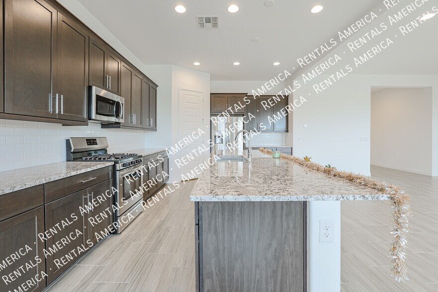 Building Photo - 24423 N 163rd Dr
