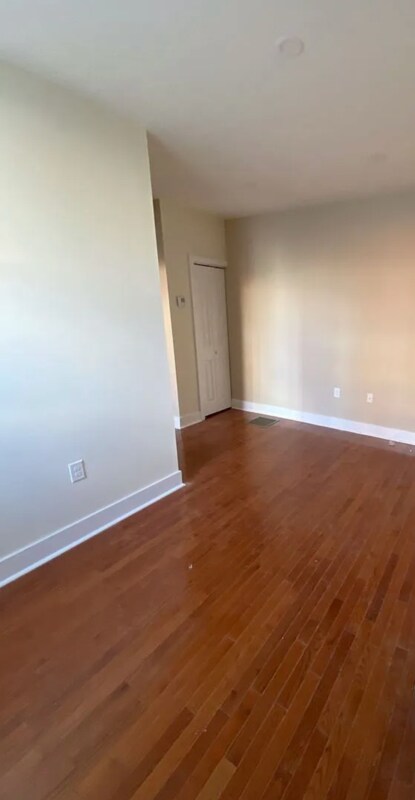 Building Photo - 1215 Tasker St