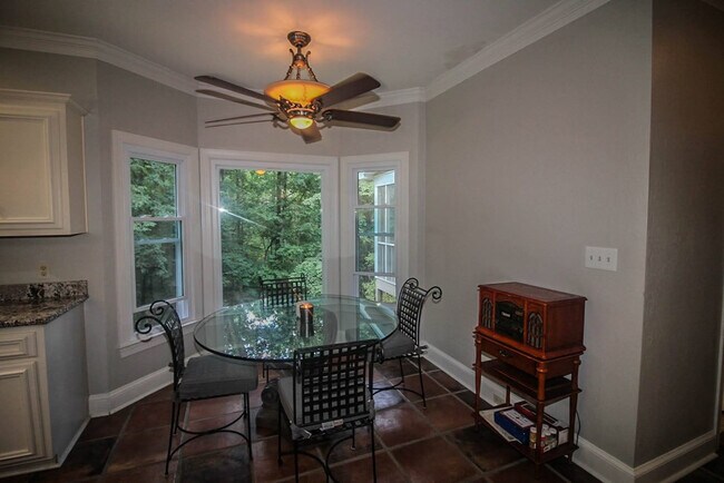 Building Photo - 4265 Deerwood Ln
