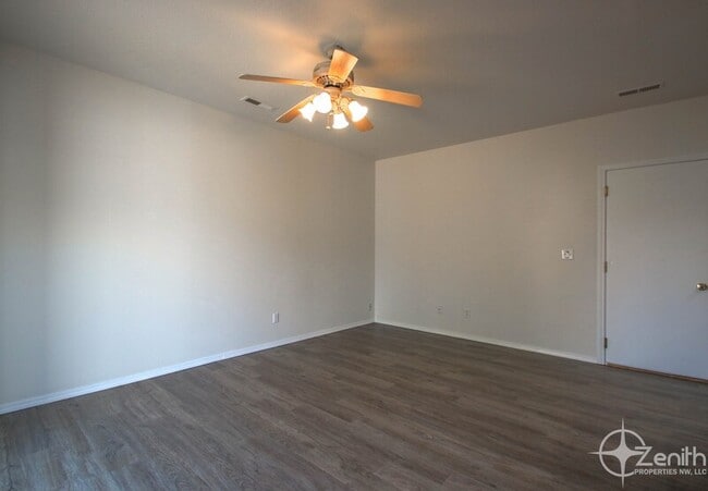 Building Photo - 18608 SE 13th Cir