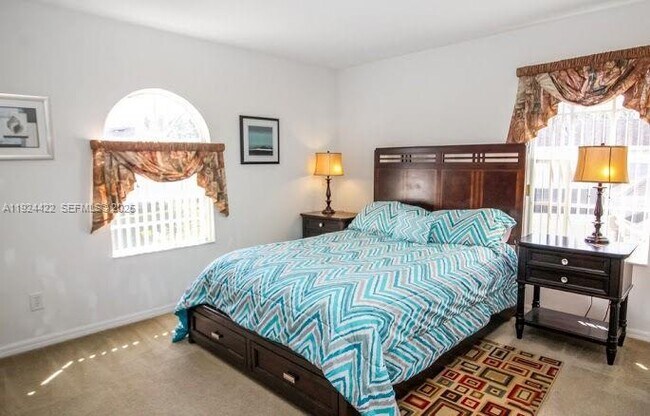 Building Photo - 640 Tupelo Cir