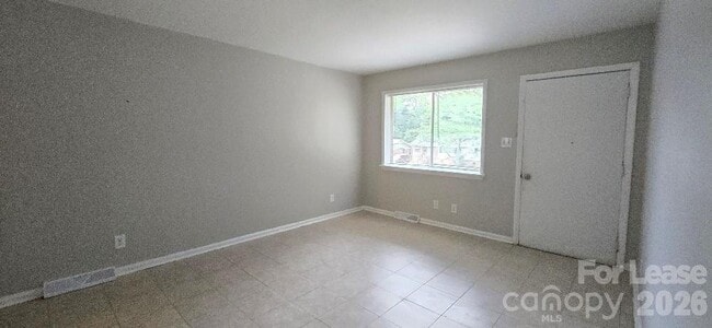 Building Photo - 1801 Darbrook Dr