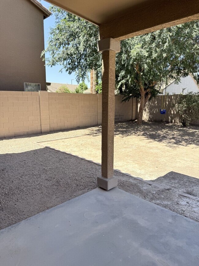 Building Photo - POWER/RAY 4 BEDROOM IN GATEWAY VILLGAE IN ...
