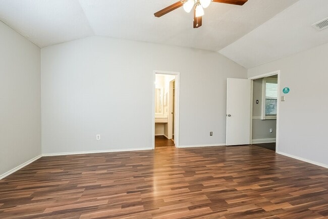 Building Photo - 21303 Bassbrook Dr